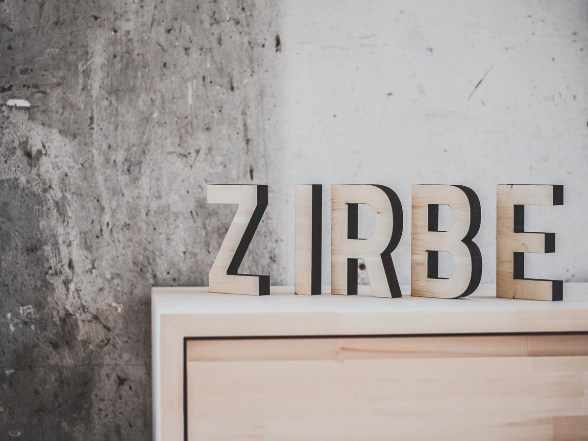 Buchstaben Zirbe